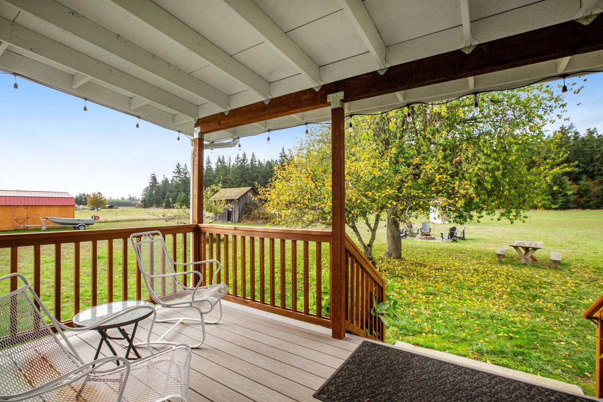 Historic Officer'S Farmhouse At Olf Coupeville Buitenkant foto