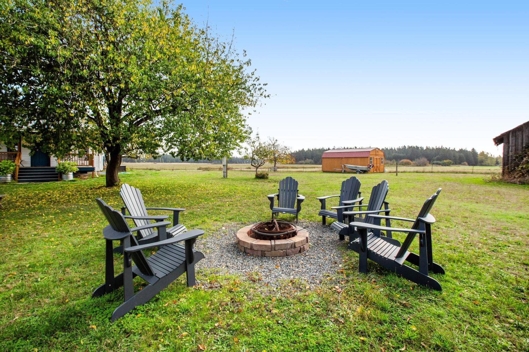Historic Officer'S Farmhouse At Olf Coupeville Buitenkant foto